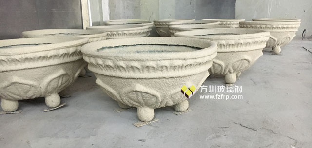 广东惠州别墅玻璃钢仿砂岩花盆工厂成品图